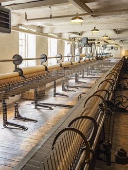 al, Cheshire, in northwest England. It is one of the best preserved textile factories of the Industrial Revolution. Quarry Bank Mill was established by Samuel Greg and dates from 1784.