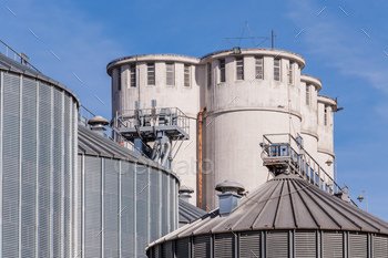  silos and drying towers