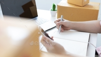  details and addresses on the Clipboard in order to prepare for shipping according to the information, New kind of business for young, Sell online.