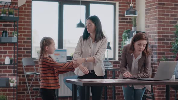 Single Mom Trying to Work with Colleague While Daughter Disturbing Work