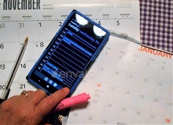 ensure the dates on the calendar match the events on the smartphone calendar!