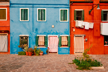 orful houses of Burano