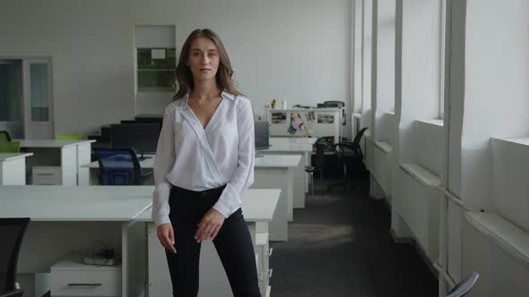 Slow Motion of a Young Worker in an Office