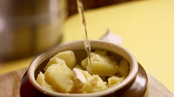 I Add Water to the Boiled Potatoes