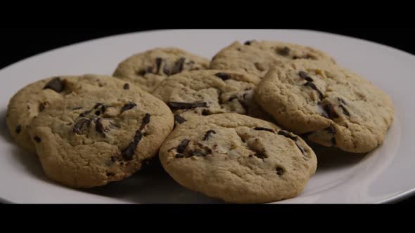 Cinematic, Rotating Shot of Cookies on a Plate - COOKIES 002