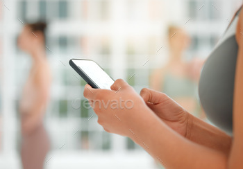 able woman using her cellphone