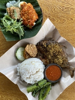 ambal and eggs geprek, an authentic Indonesia cuisine