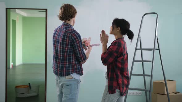 Renovation Diy Couple Choosing Paint Colors