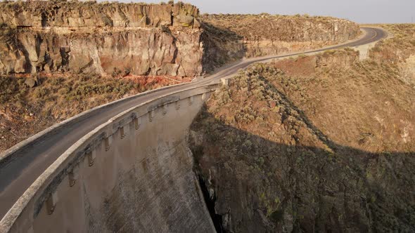 Aerial shot of the Salmon Falls Dam in Southern Idaho