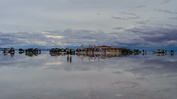 Island In The Middle Of Salar De Uyuni