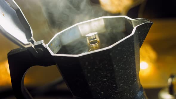 Boil the Coffee in the Coffee Maker and Make Steam and Condensate Strobes