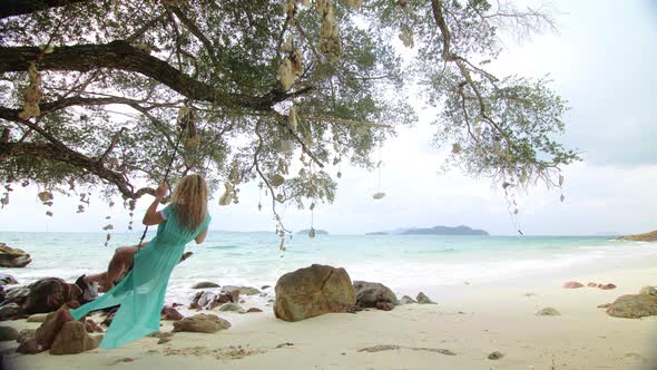 Sexy Woman Spends Her Vacation at the Seaside