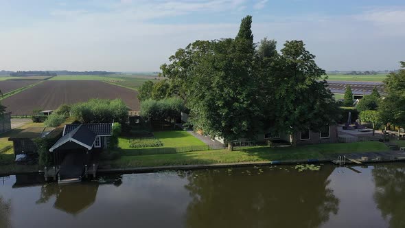 Luxury Village House Near the Canal