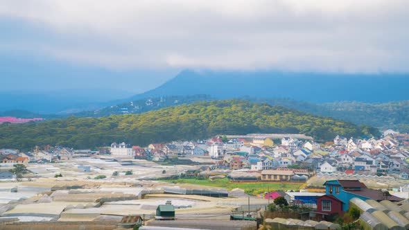 4K Time Lapse clouds moving on the city hill - Da Lat, VietNam