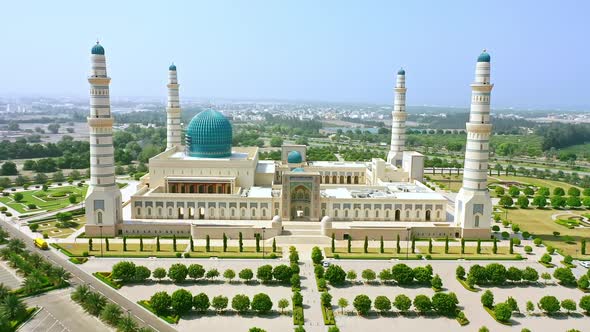 Aerial view of Sultan Qaboos Grand Mosque in Sohar, Oman