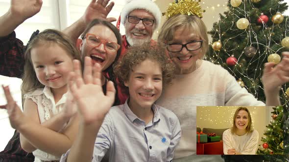 Big Friendly Family Wishes a Merry Christmas To a Relative Via the Internet