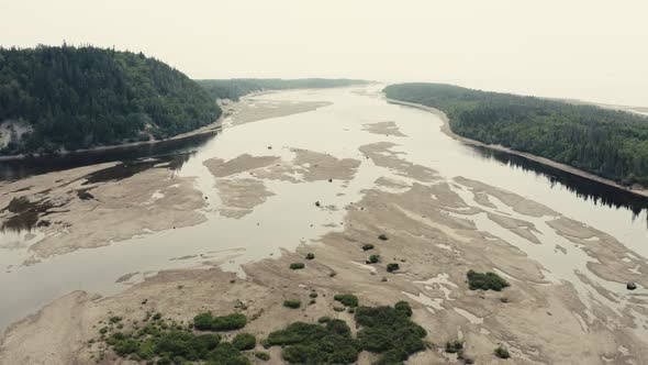 4K Salmon river going downstream - Drone flying - open ocean