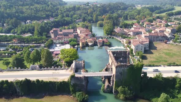 Borghetto sul Mincio, medieval village