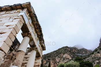 lphi Oracle, Greece