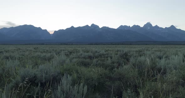 Teton Range at Dusk - Wyoming - Time lapse