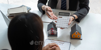 nterest rates and calculate clients on mortgage financing