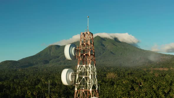 Telecommunication Tower Communication Antenna in Asia