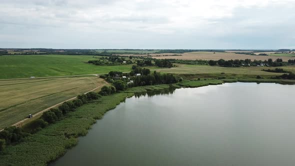 Yanovichskoe Lake And The Vymnyanka River 14