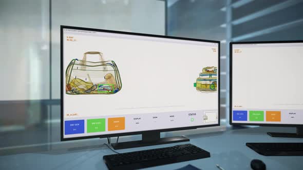Airport detection scanner has found bottles with alcohol in the sports bag alt