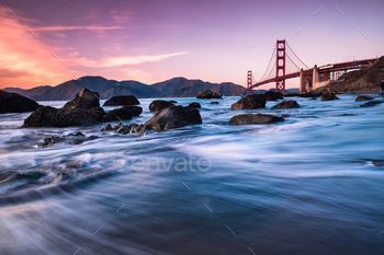 e spanning the San Francisco Bay in California