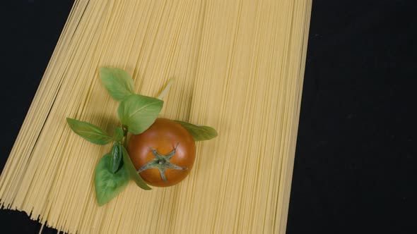 Spagetti Tomato Basil