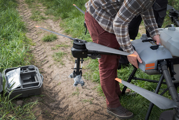service of a new agricultural drone, smart agriculture