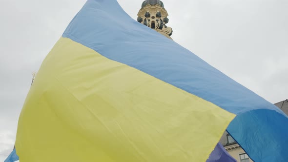 Ukrainian People Protest on the Streets of Munchen Opposition the War and Against the Russian Leader