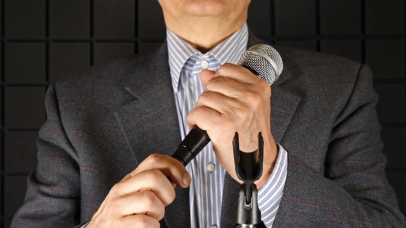 Speaker Plugs Microphone