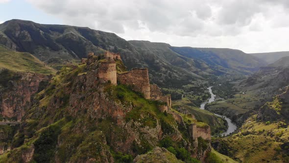 Tmogvi Fortres (Panning View)