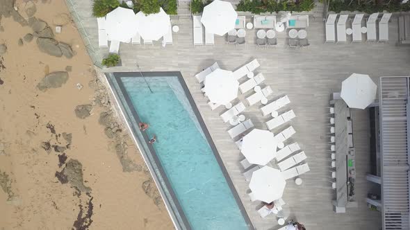 Beachside Hotel Pool