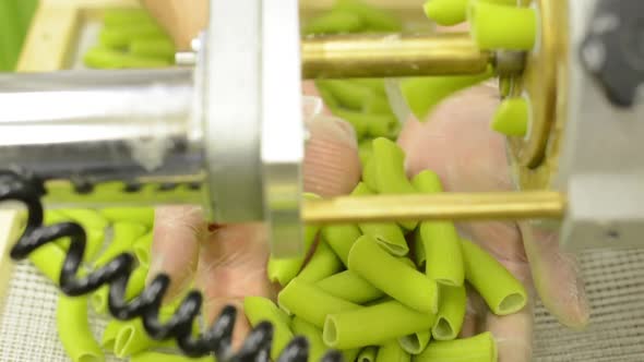 Production of Pasta - Machine Produce Pasta