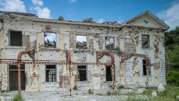 dubrovnik bombed building war balkans conflict