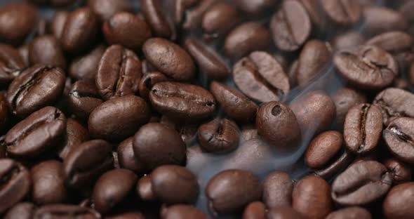 Roasted coffee bean