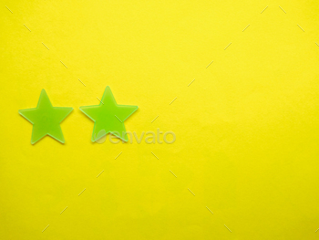 r on yellow background. Four star review are often seen as mediocre or average, but not necessarily bad