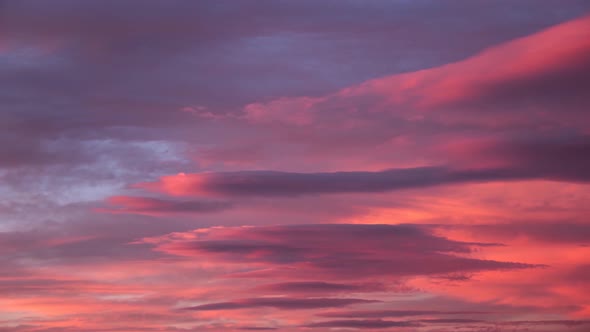 Timelapse Vivid Clouds Sunset 