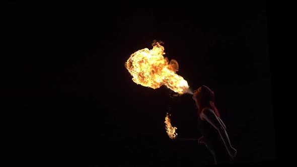 Fire performer, Slow Motion