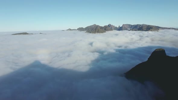 Portugal, Madeira, view from Bica da Cana to the mountains