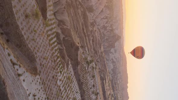 Vertical Video  Balloons in Cappadocia Turkey