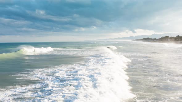 Strong Ocean Waves Crashing