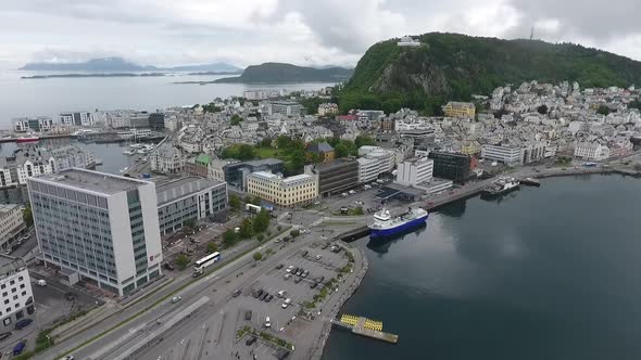 Alesund Vertical Descent