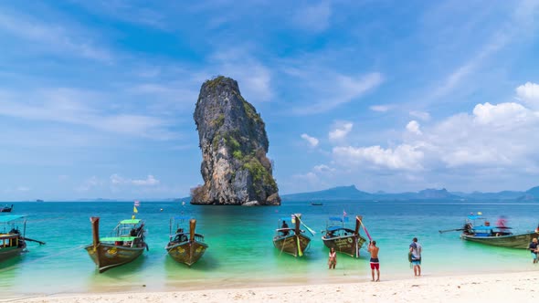 Ko Poda Island beach and longtail boat, Ao Phra Nang bay, Krabi, Thailand - Time Lapse