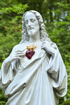 Statue of Jesus with a heart