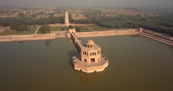 Hiran Minar