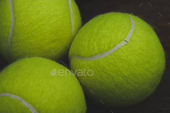 Tennis balls