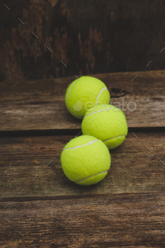 Tennis balls